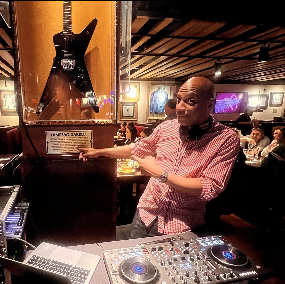 DJ Marvilous gallery photo